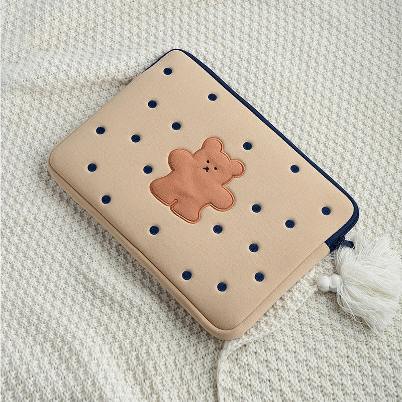 Embroidered animal design laptop sleeve for 13.6-inch 14-inch 15.6-inch computers in polyester