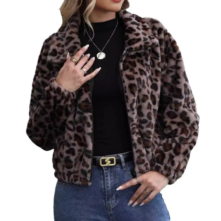 Women's loose leopard print plush coat with zipper and long raglan sleeves.