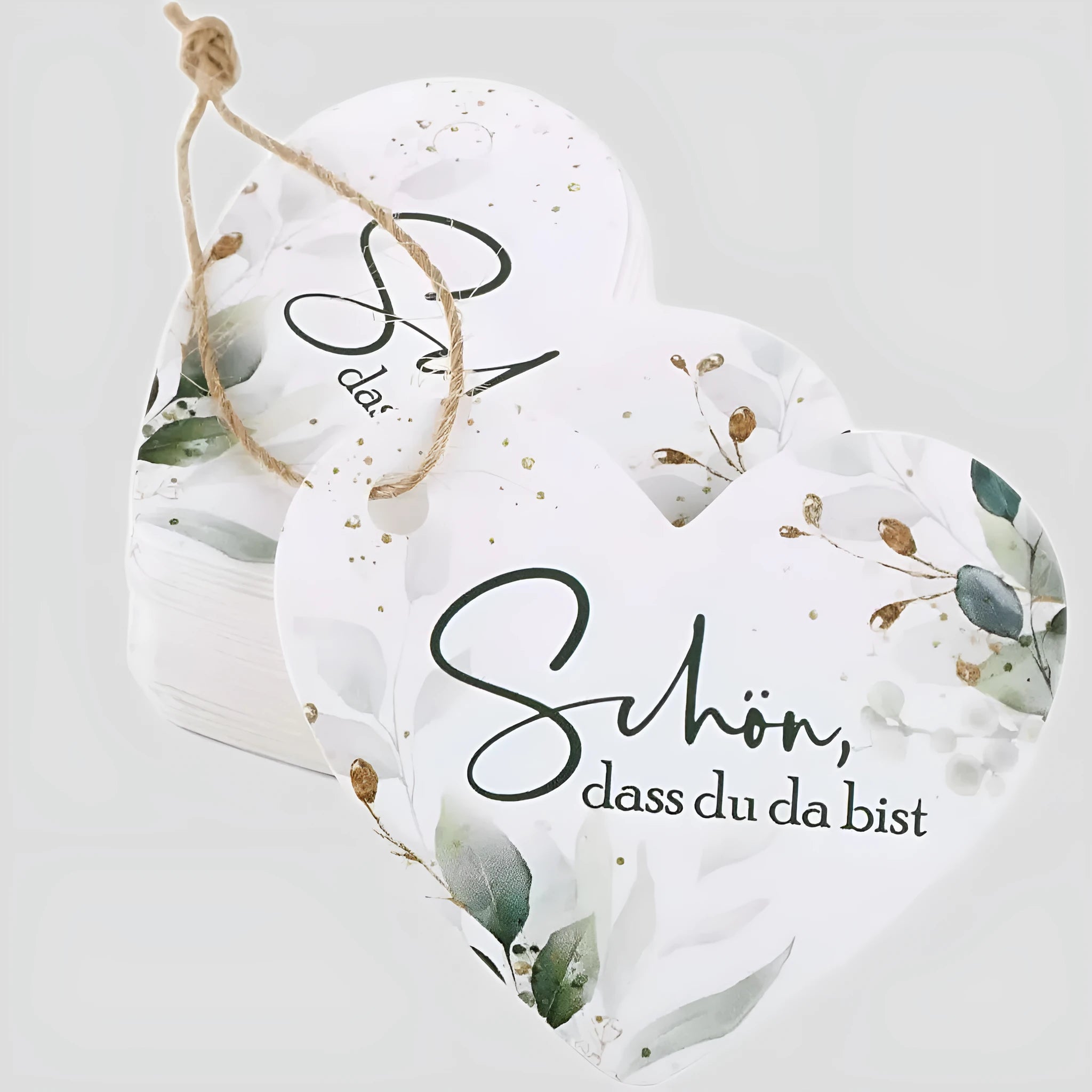 Set of 50 decorative flower heart-shaped paper gift tags in two different style designs.