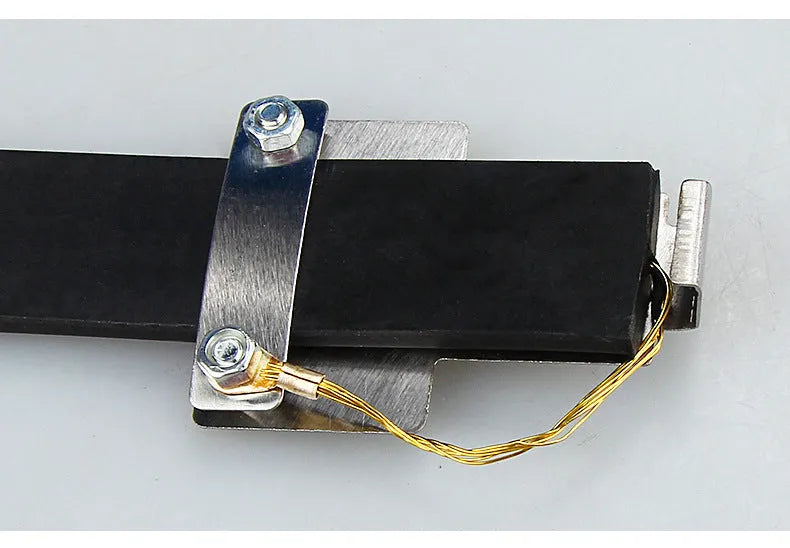Black car electrostatic grounding chain measuring 370mm with rubber housing and copper wire core