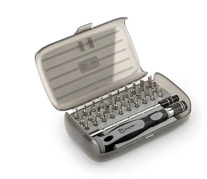 32-in-1 screwdriver set with 30 bits in compact case measuring 130x75x37mm