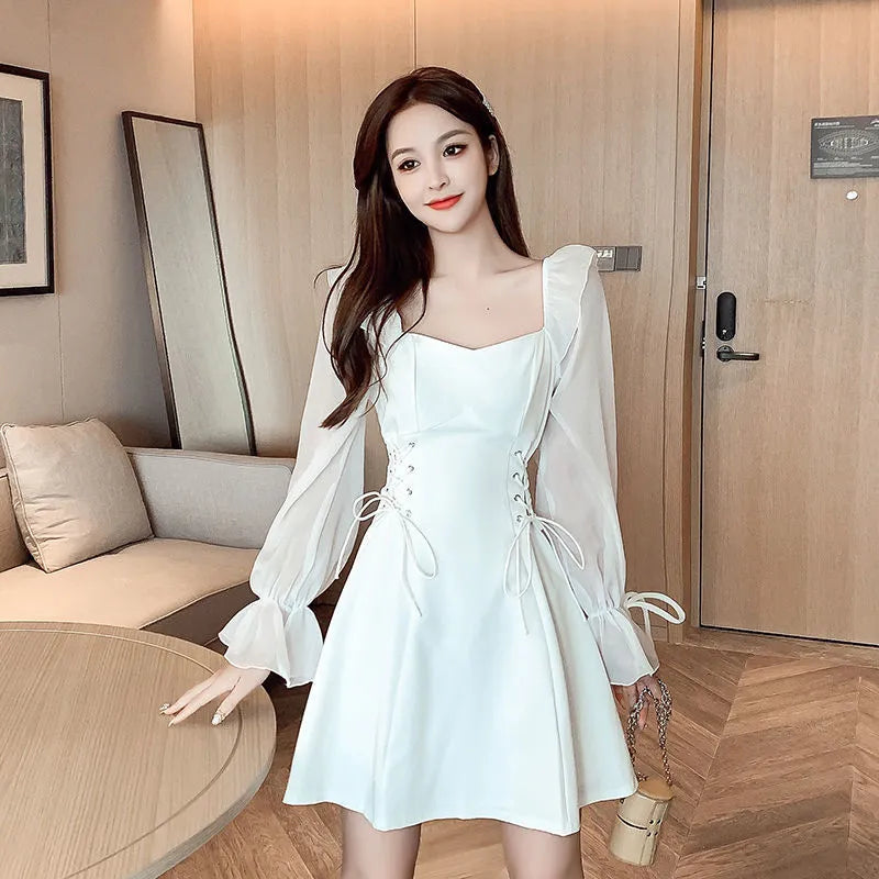 White chiffon patchwork waist-slimming dress with long sleeves and flowing long skirt