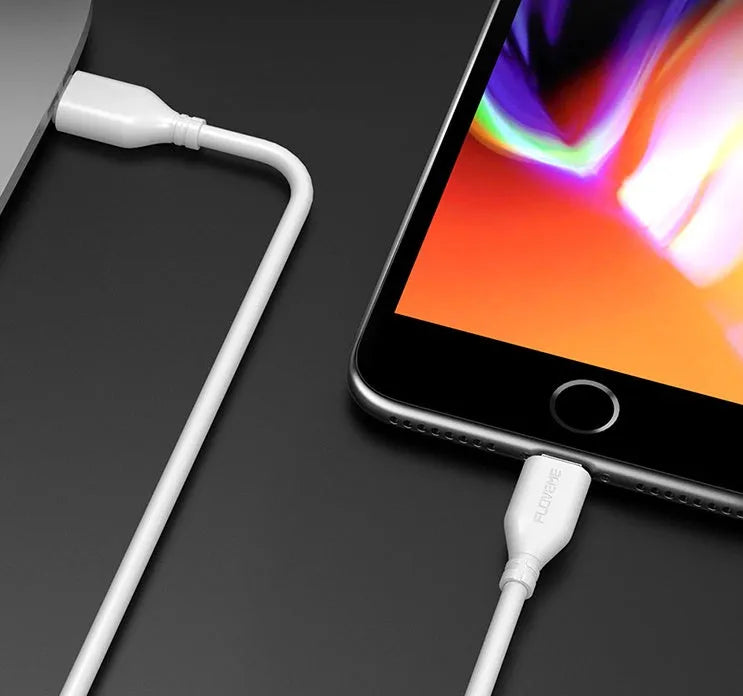 White MFi-certified USB-C to Lightning fast charging cable, 1 metre long.