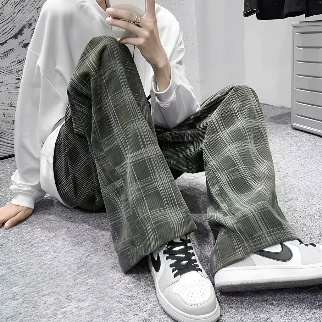 Japanese retro plaid casual trousers in straight-leg silhouette, available in black or green patterns
