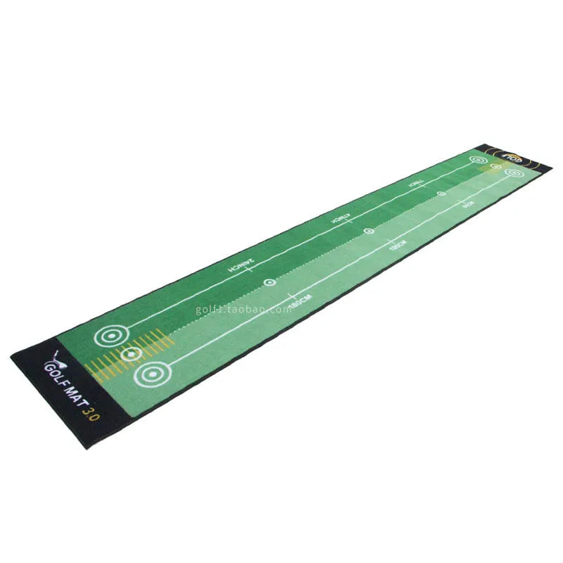 Golf putting practice blanket 3 metres long with non-slip TPR surface, green style, on grassy outdoor area