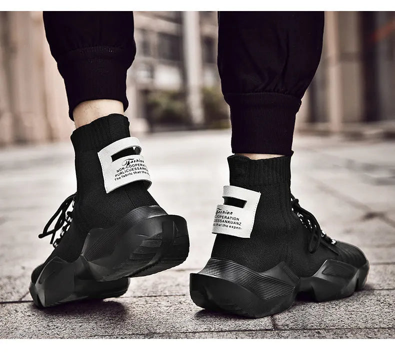 Men's black and white casual sports shoes with mesh lining, large size range available