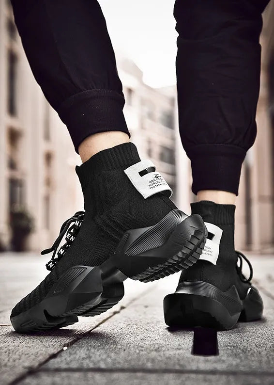 Men's black and white casual sports shoes with mesh lining, large size range available