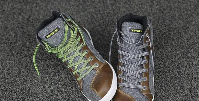 Motorcycle casual short boots in black and grey with anti-fall and breathable features
