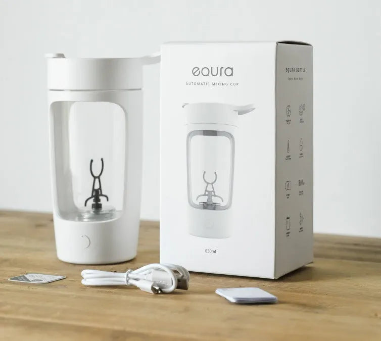 Portable USB rechargeable blender with 650ml mixing cup in black, blue, pink or white