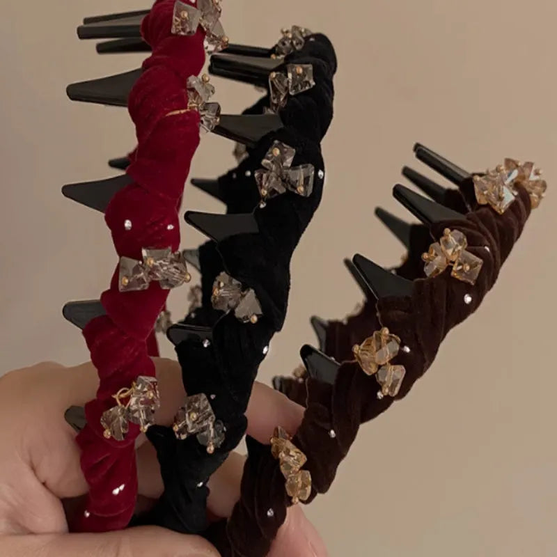 Women's non-slip velvet hairband with crystal wave detail in wine red colour.