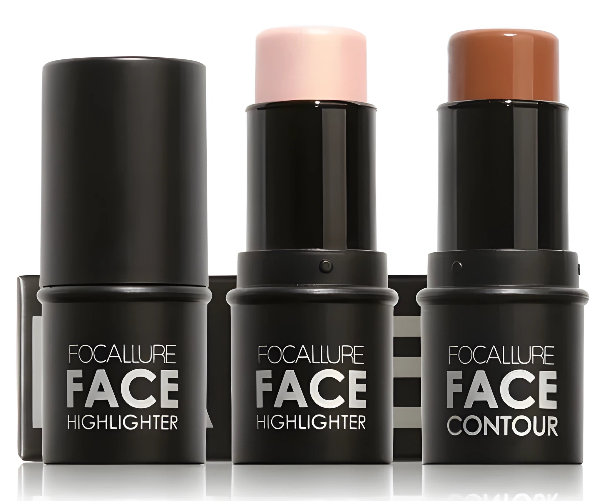 Face contour highlighter makeup product in four shade options for facial highlighting application