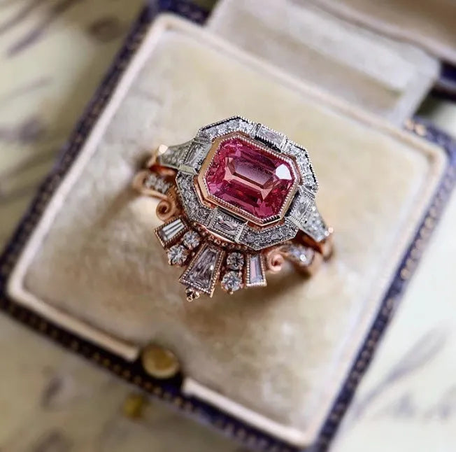 Rose gold geometric women's fashion ring with ruby detail in retro European and American style