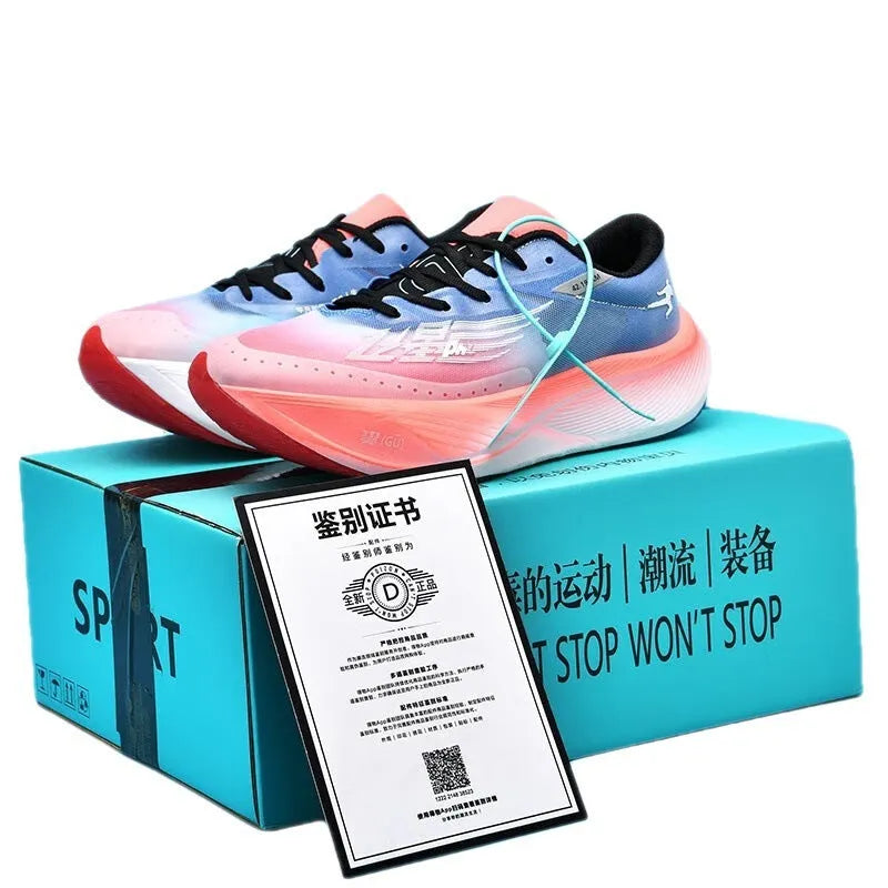 Low-top carbon plate sports sneakers in multiple colours on a natural rubber sole with lace-up front.