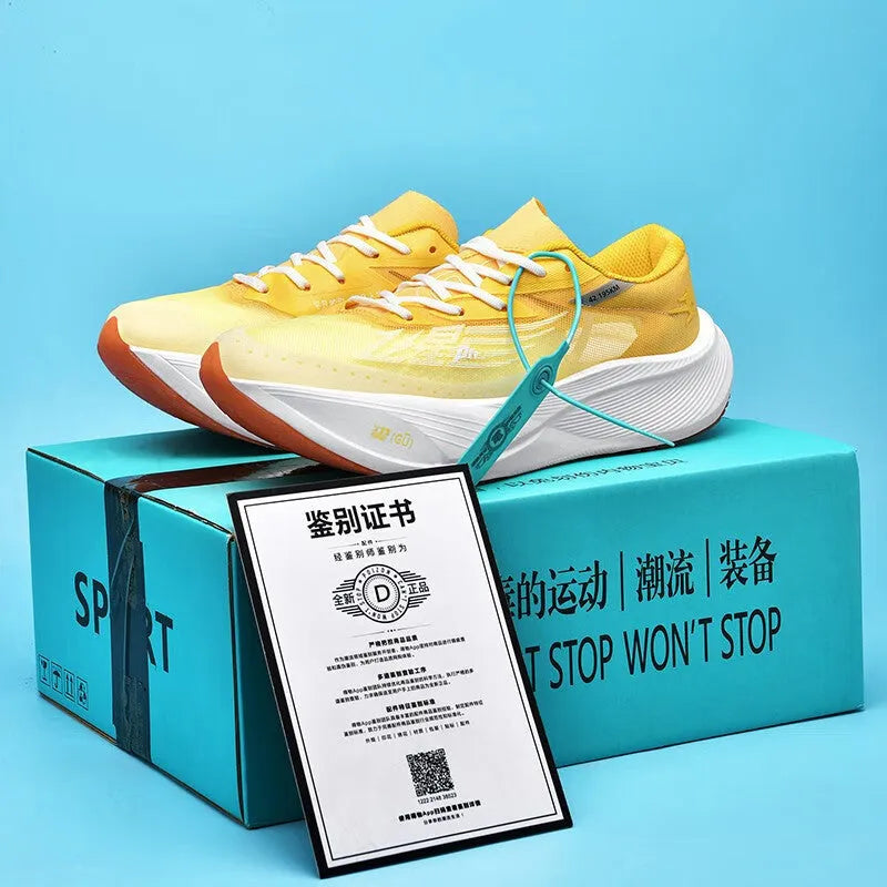 Low-top carbon plate sports sneakers in multiple colours on a natural rubber sole with lace-up front.