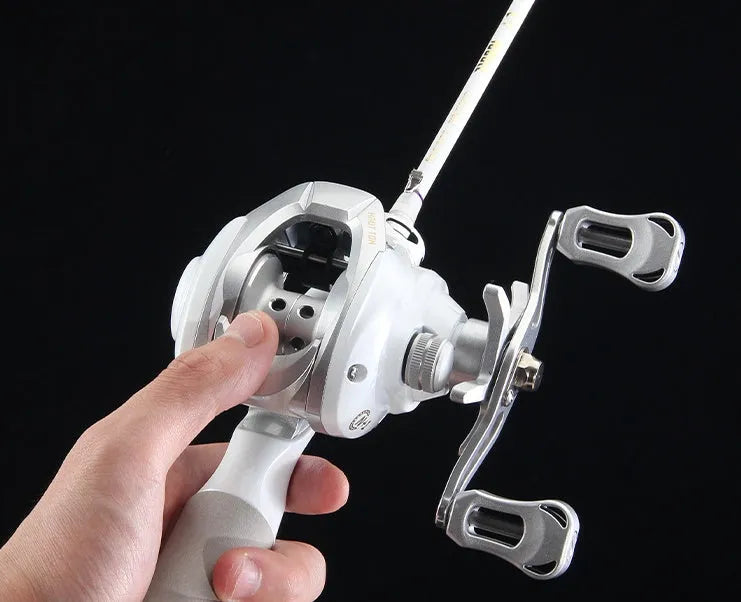 Small white micro drop wheel bait casting fishing reel
