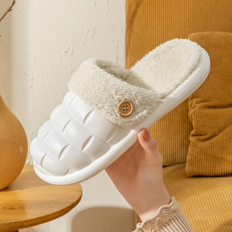 Plaid-patterned detachable women's slippers with plush lining and a textured EVA sole.