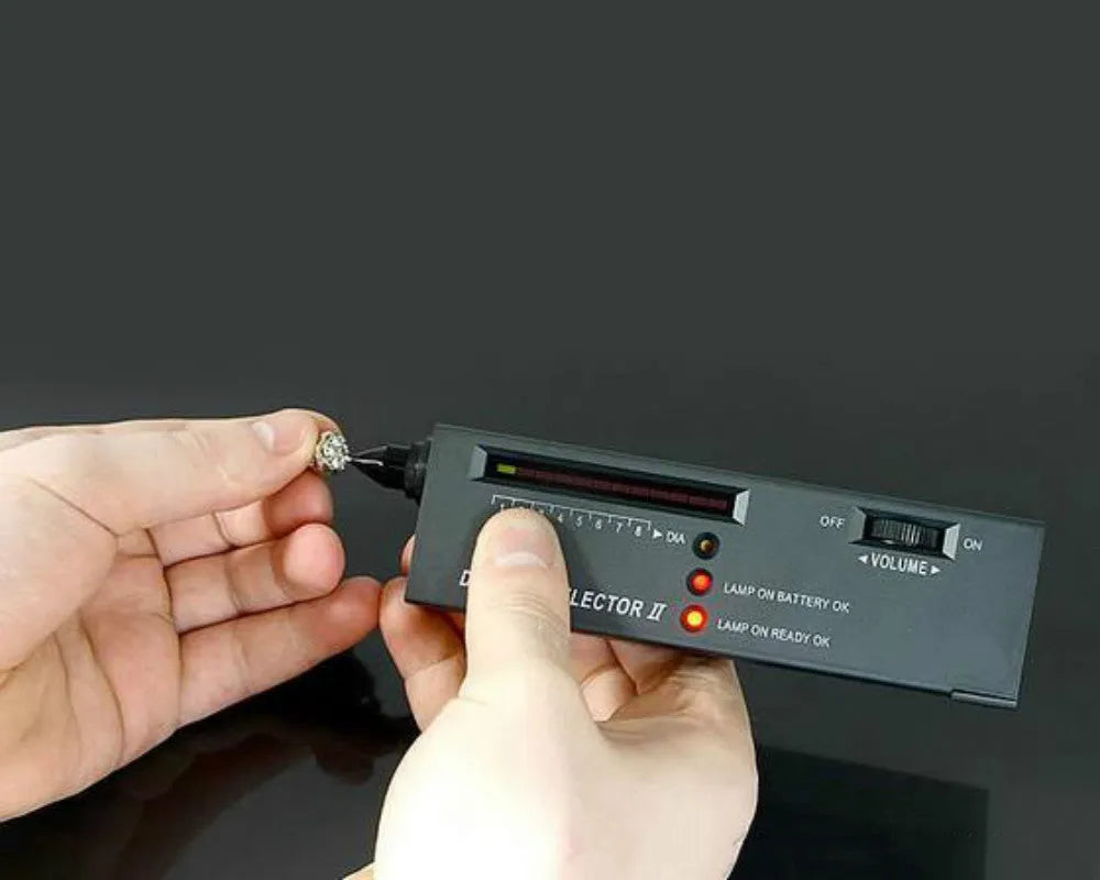 Black diamond thermal conductivity tester with metal probe for gem identification measuring 135x40x23 mm