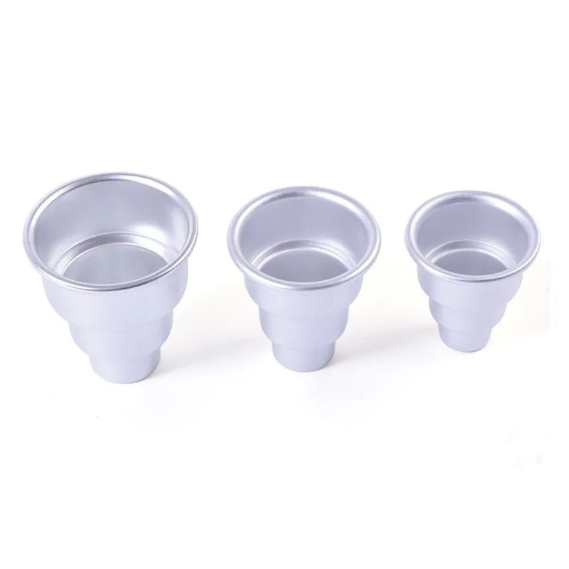 Three-layer aluminium cake mould set in silver with large, medium and small sizes
