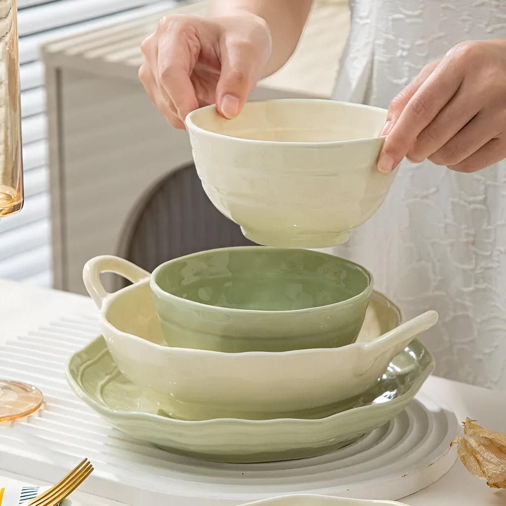 Seven-piece solid colour ceramic tableware set with modern minimalist design