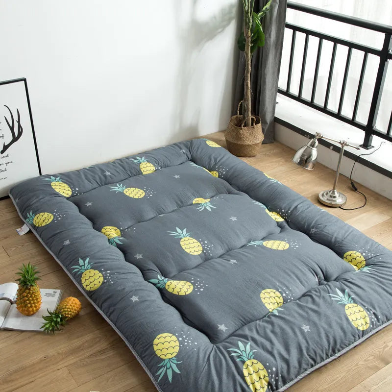 Thickened foldable tatami floor mat with 10cm polyester fibre cushioning, available in multiple colours and sizes
