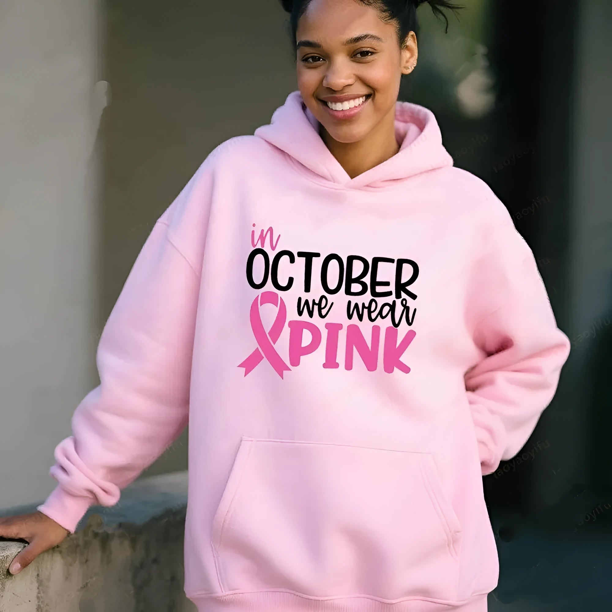 I'm A Survivor retro print pullover hoodie with side seam pockets in street fashion design