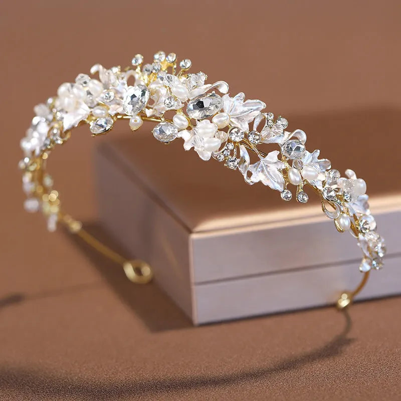 Women's alloy crown headdress with pearl decorations in gold or silver electroplated finish
