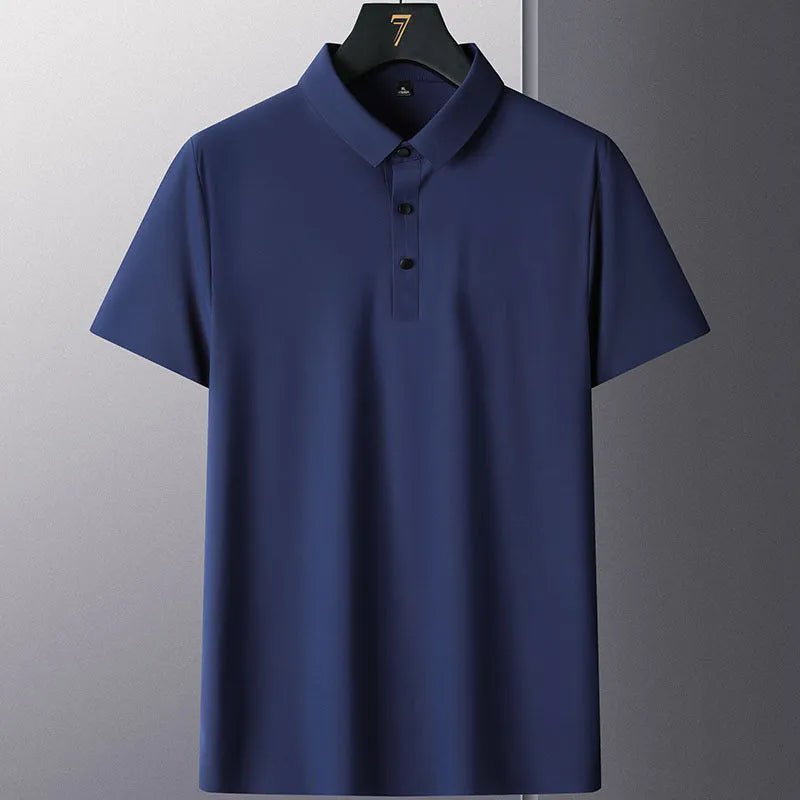Man wearing a solid colour short sleeve non-iron business casual shirt