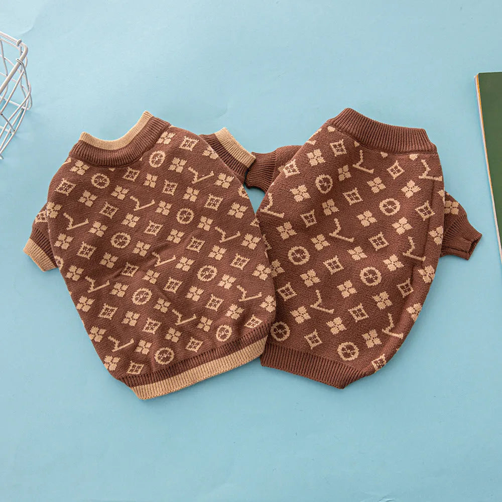Wool knit dog sweater in European American style for winter warmth