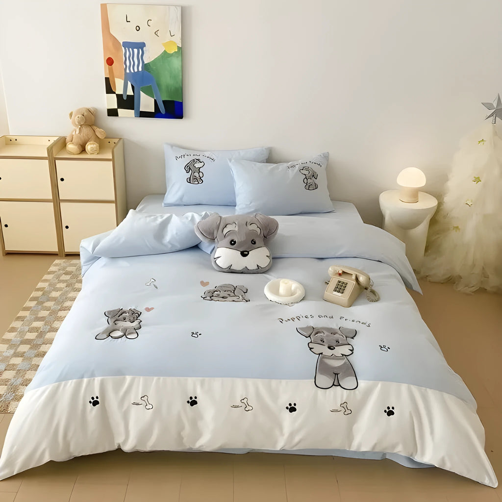 Cute Schnauzer cartoon pattern on thickened cotton quilt cover and pillow from a complete bedding set.