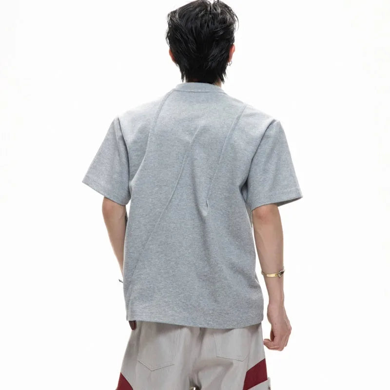 Men's cotton t-shirt with three-dimensional pleated design in loose fit styling