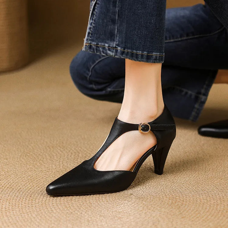 Women's brown retro T-strap closed-toe sandals with block heels and buckle fastening