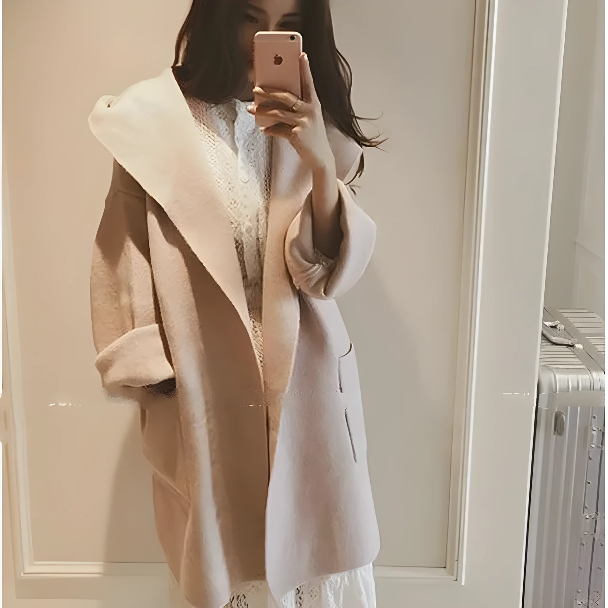 A plus size woman's loose-fitting grey cotton coat with lace details, long sleeves, for spring and autumn.