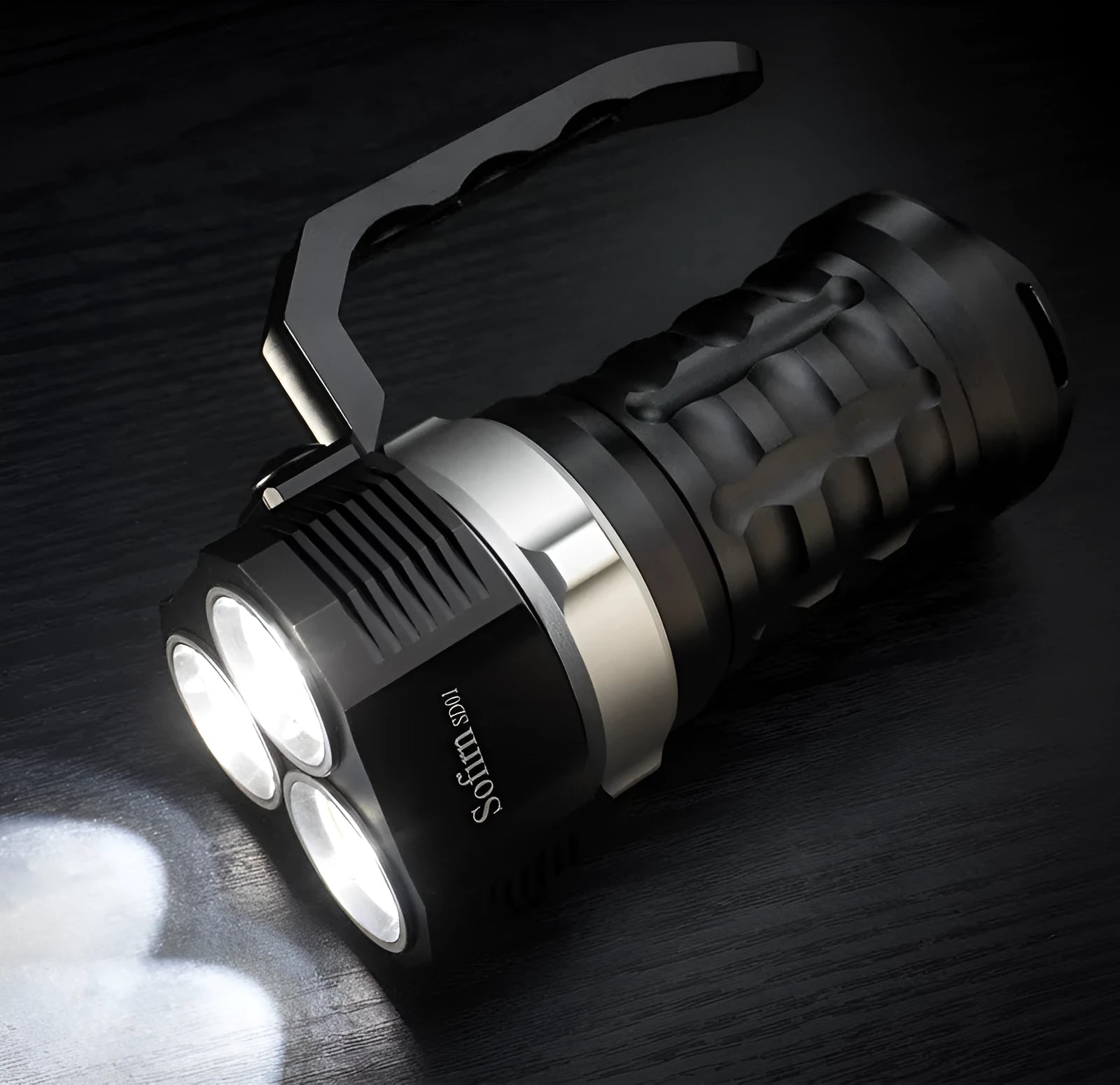 Aluminium alloy diving torch flashlight showing 18cm length, with high brightness LED for diving and outdoor use.