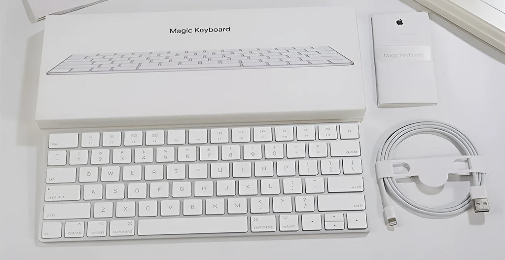 White Apple G6 Bluetooth keyboard with ultra-thin metal casing and multimedia keys
