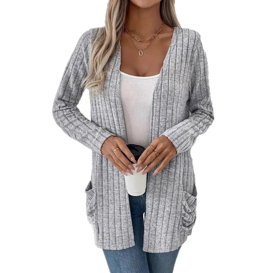 Long sleeve cardigan knitwear with pockets in granny grey colour, loose fit design for plus sizes