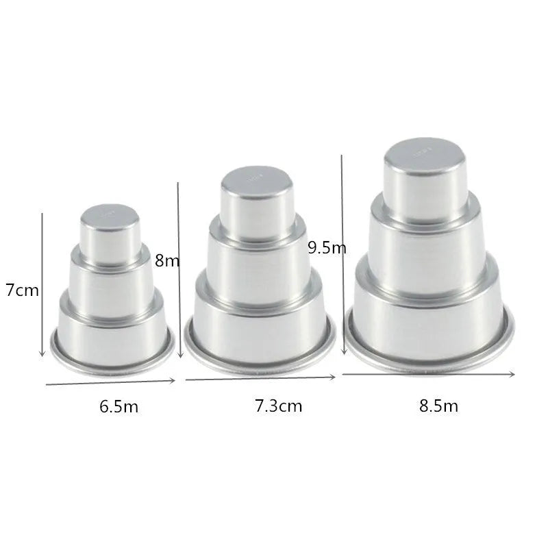 Three-layer aluminium cake mould set in silver with large, medium and small sizes