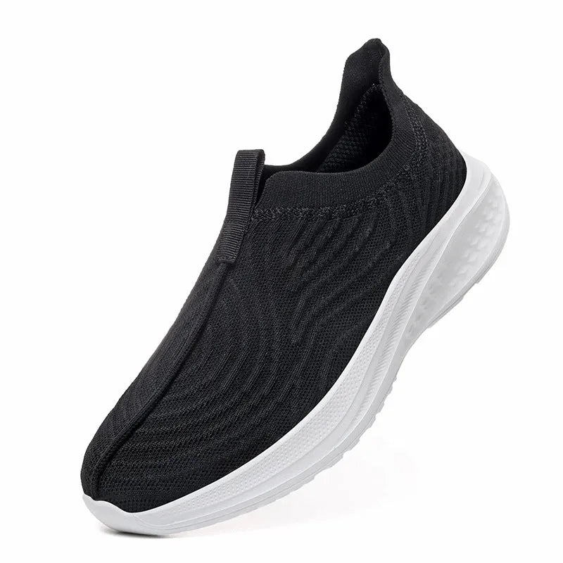 Casual lightweight soft sole slip-on loafers for couples in solid colour, Flyknit upper, low heel