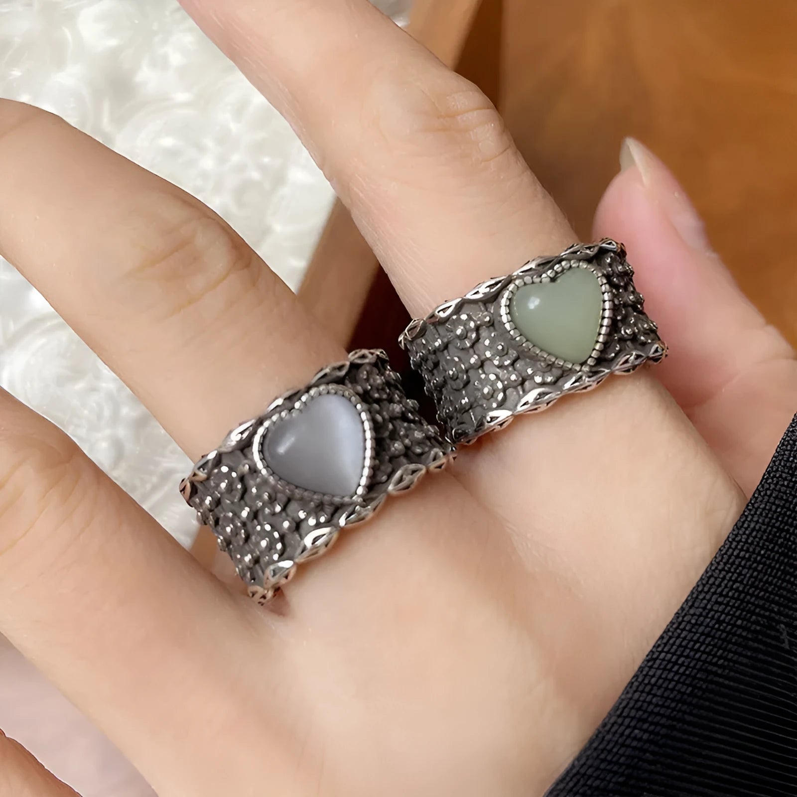 Retro wide-faced moonlight design heart shape adjustable ring in silver plating