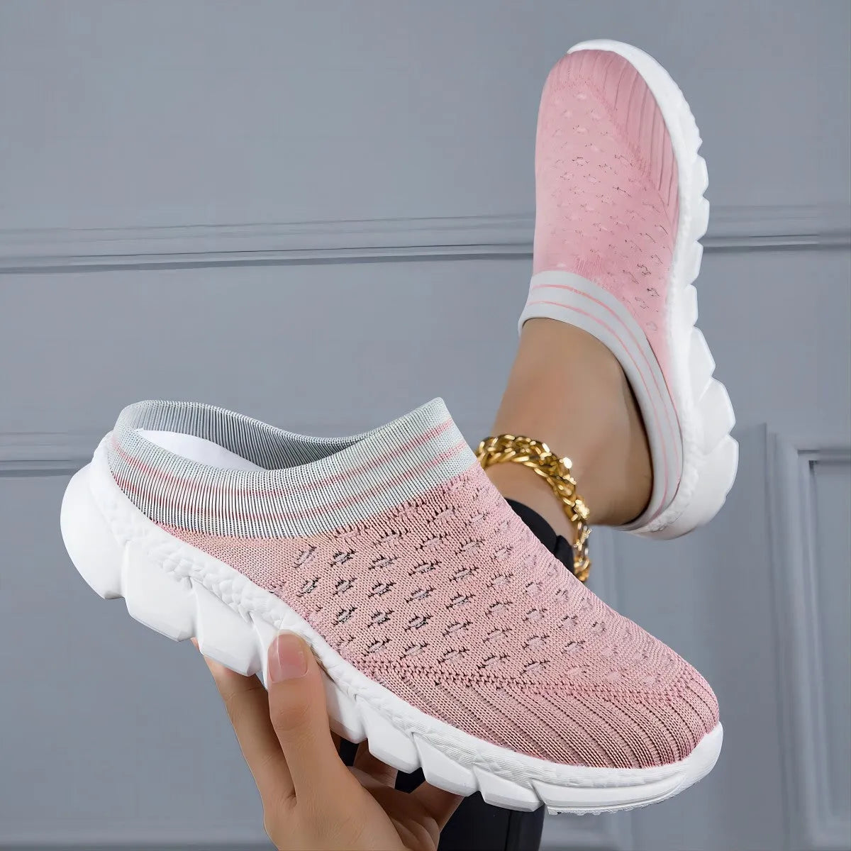 Women's black Flyknit slipper shoes with hollowed-out pattern and lightweight sole