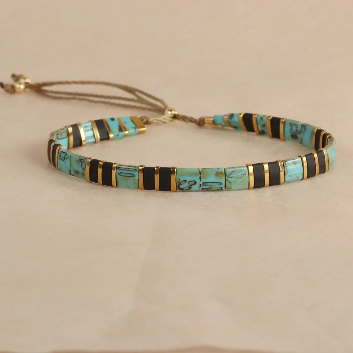 Geometric glass and coloured glaze beaded bracelet in five colour options