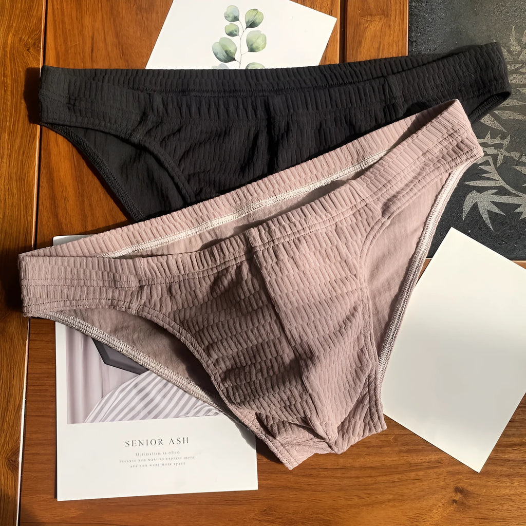 Men's cotton triangle underwear briefs in solid colours with mid waist design