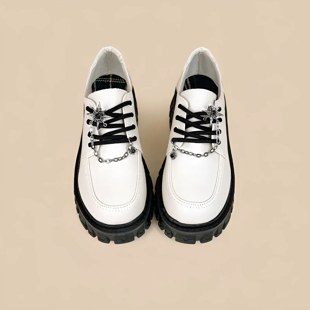Women's preppy JK style loafers with cross strap and round toe in Duke Asterism colour