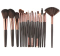 MAANGE 18 piece makeup brush set with fan brushes in case