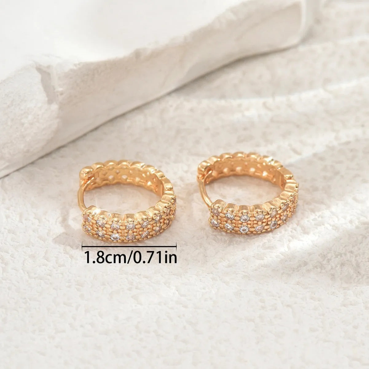 Copper geometric pattern ear studs with round dot ring elements in European American style