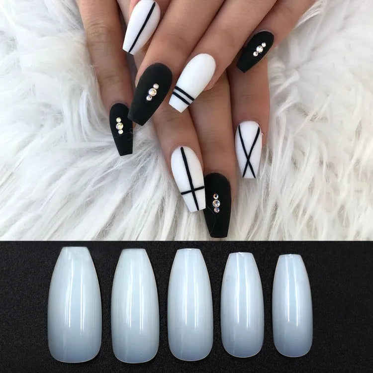 500 clear acrylic false nails in 10 sizes with natural transparent colour for professional or home nail applications