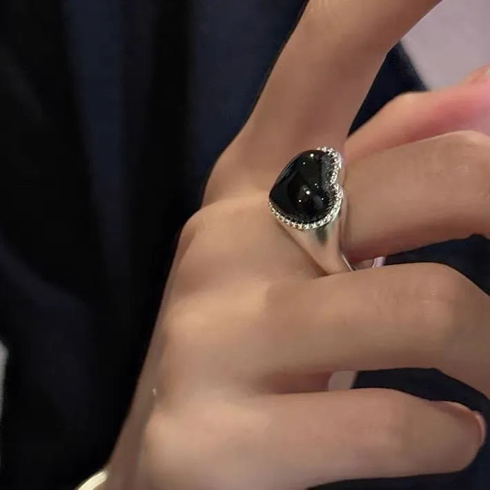 S925 sterling silver adjustable ring with black agate heart design on open mouth band