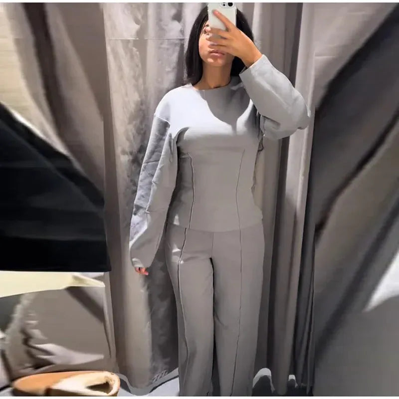 Women's polar fleece trouser suit with O-neck pleated top and wide-leg trousers in multiple colour options
