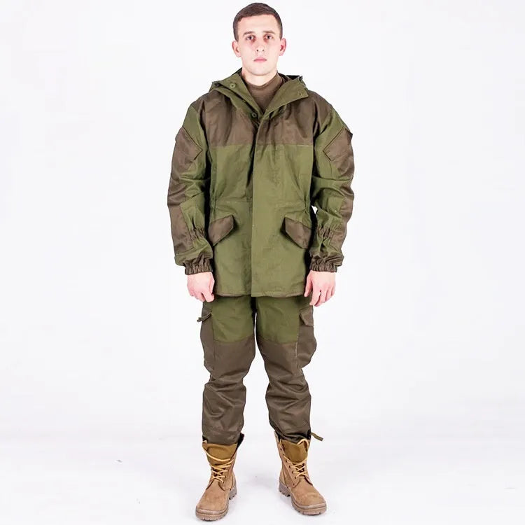 Men's tactical mountain battle suit in cotton blend fabric, featuring a jacket and trousers.