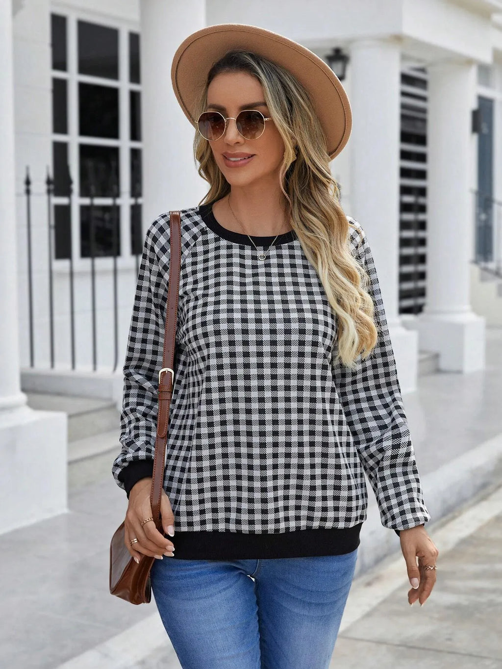 Black Japanese sweet plaid stripe pullover sweater with long sleeves and printing accents