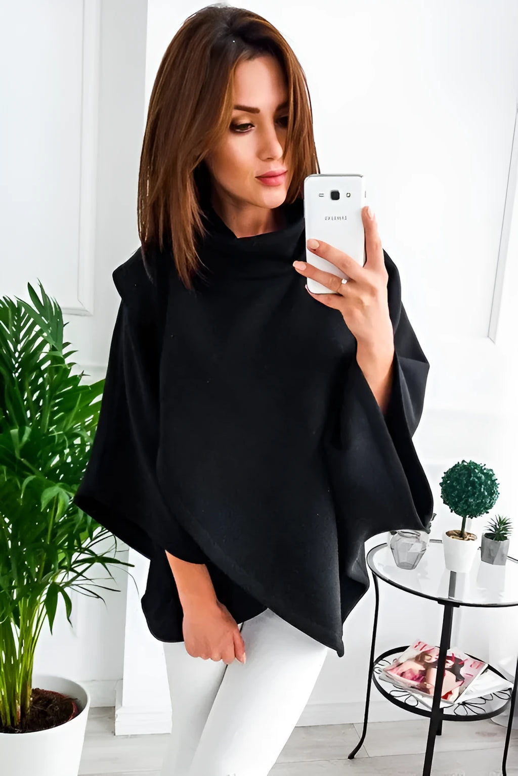 Women's longline cardigan sweatshirt with batwing sleeves and three-button placket in cotton blend fabric
